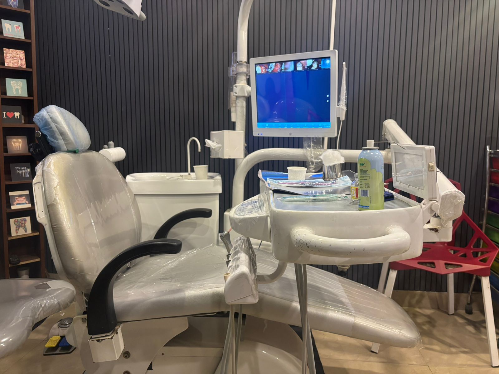 Modern dental treatment setup
